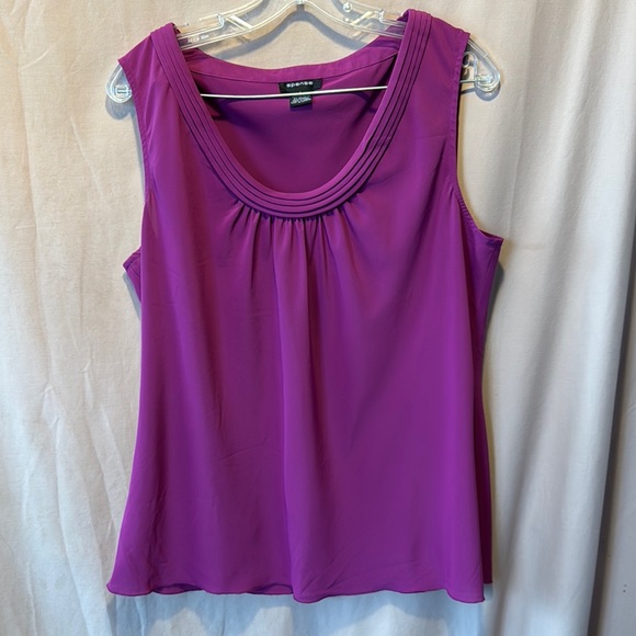 Spense  Sleeveless Tank Top with Scoop Neck - Picture 1 of 6